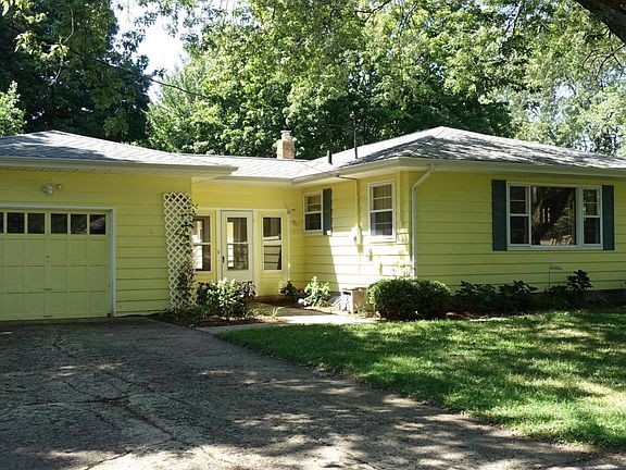 2nd image of 412 Brownway