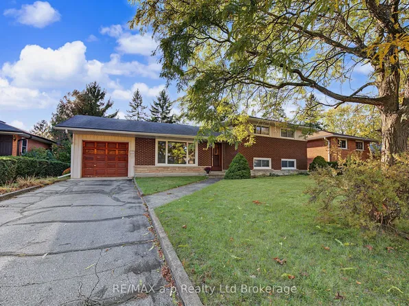 20 Pinecrest Ave, Cambridge, ON N1R 2Y8