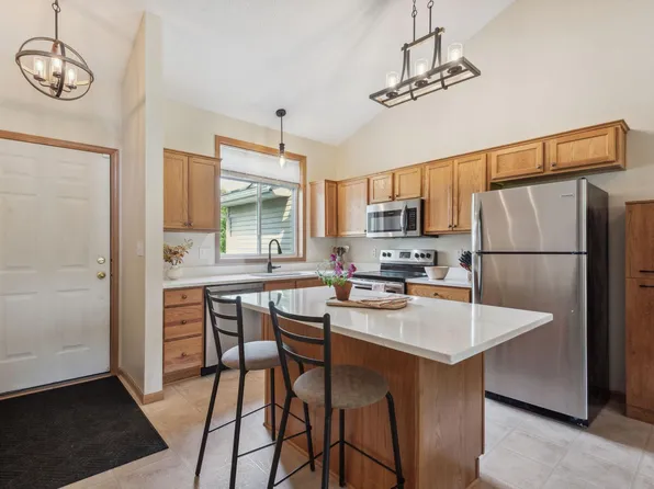 3475 Century Dr, Hastings, MN 55033