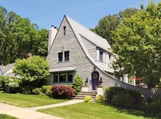 433 Hillcrest Rd, Ridgewood, NJ 07450