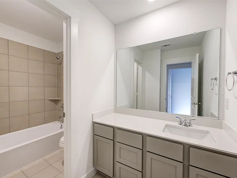 11910 De Carvalho Ln — Photo 13