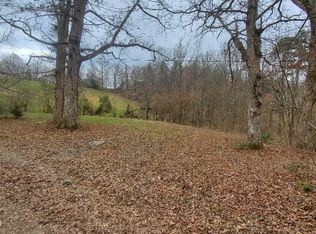 226 Keeton Ln, Oneida, TN 37841