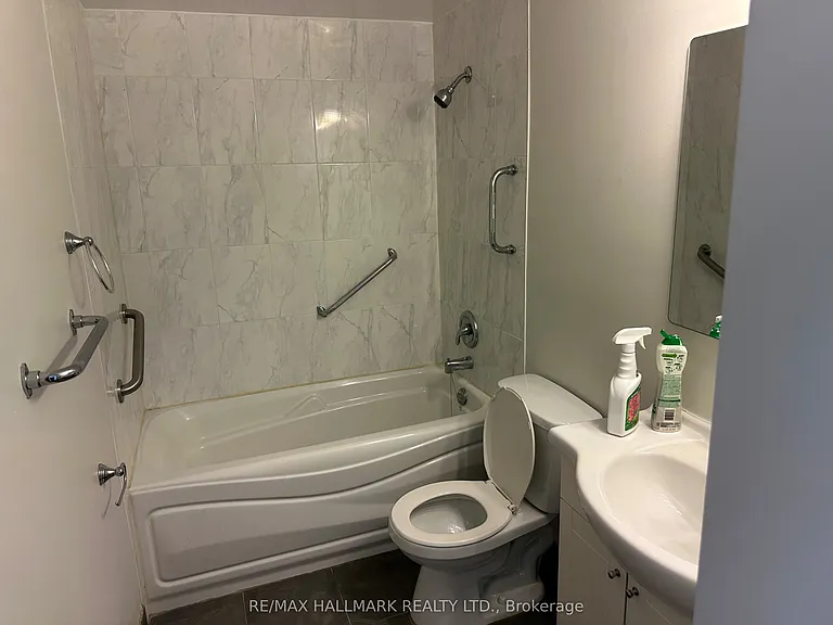 2245 Eglinton Ave E #1009 — Photo 10