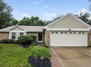 2310 Overbrook Dr, Arlington, TX 76014