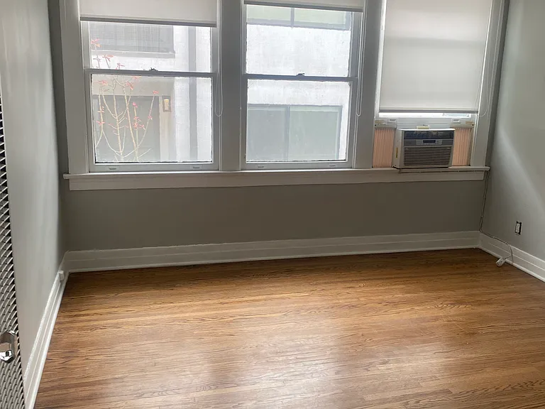 735 N Alfred St #3 — Photo 13