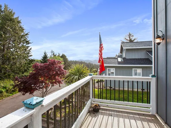 2509 NE 27th Dr, Lincoln City, OR 97367