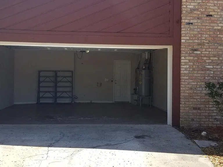 422 Forest Park Ln — Photo 12