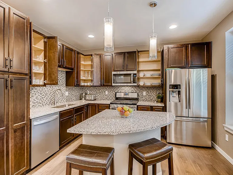 Fully Furnished Kitchen