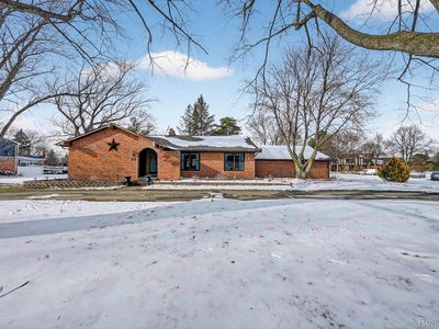 5397 Sutton Pl, Grand Blanc, MI, 48439