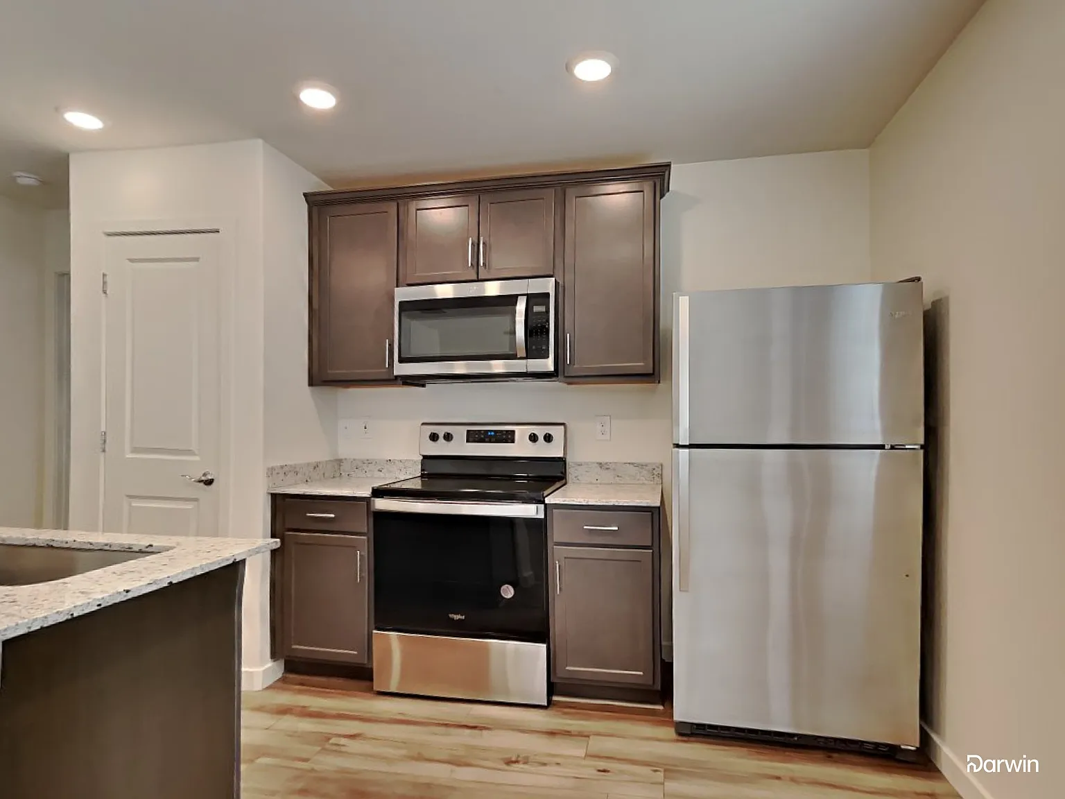 3 bed, 2.0 bath, 1115 sqft, $1,595 — Photo 2