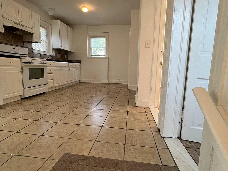 724 Parry Ave #B — Photo 14