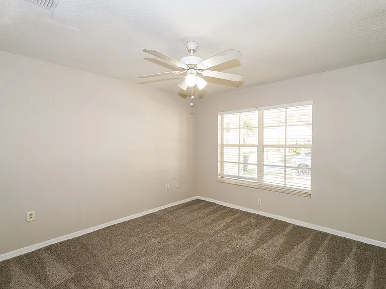 10334 Summerview Cir — Photo 9
