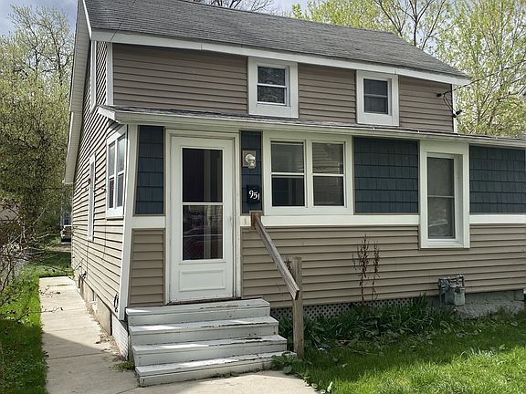 4th image of 951 Muskegon Ave NW