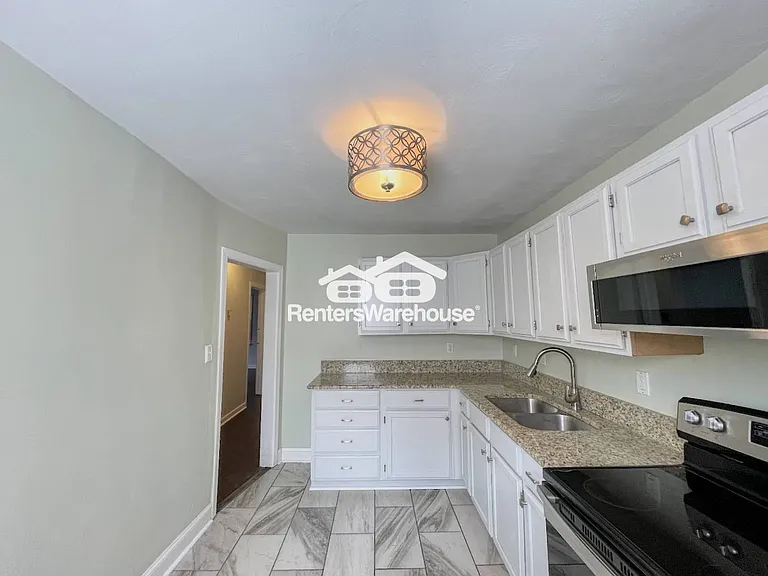 3920 Davis St — Photo 9
