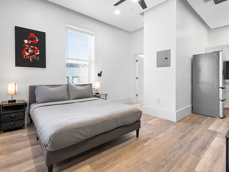 1301 E Columbus Dr #B — Photo 3
