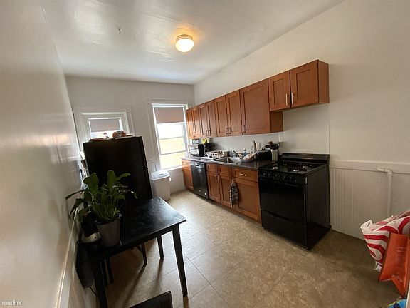 landlord_unit_photo_47201858_10