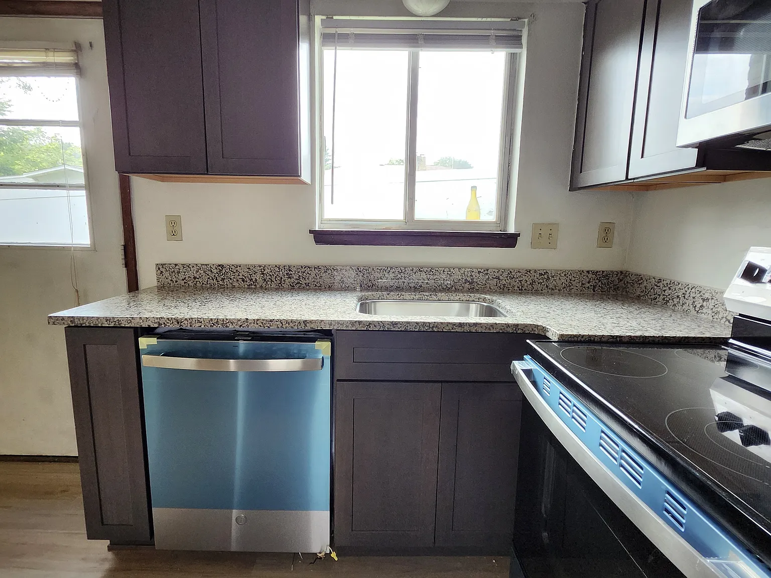 2 bed, $1,200 — Photo 2