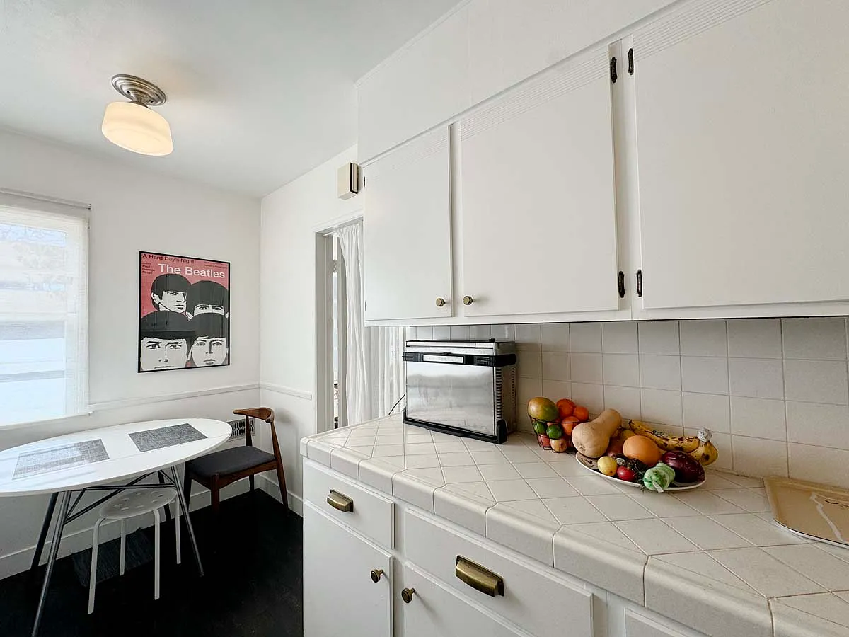 2 bed, 1200 sqft, $3,250 — Photo 3