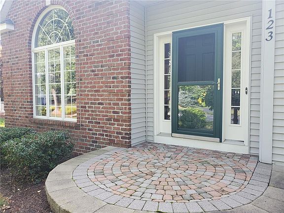 5th image of 123 Hawthorne Dr