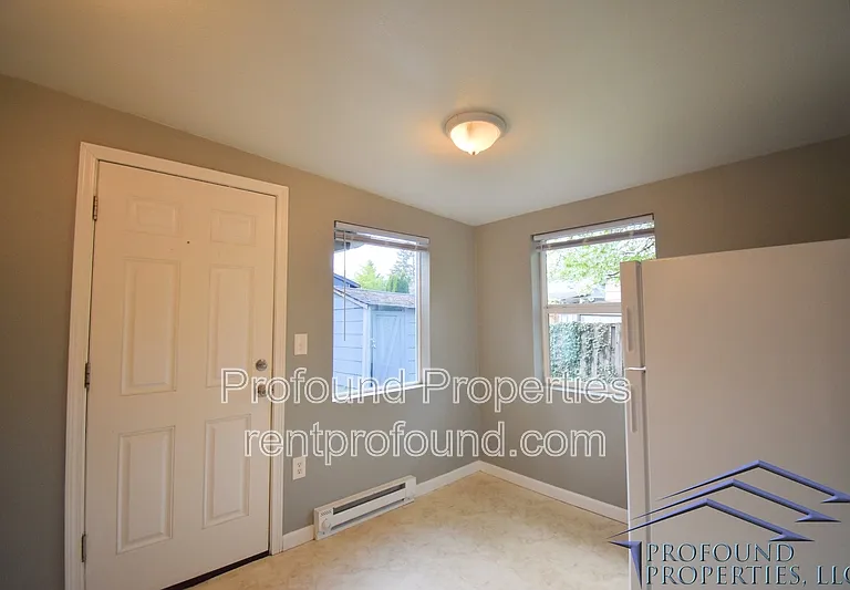 13103 SE Lincoln St — Photo 8