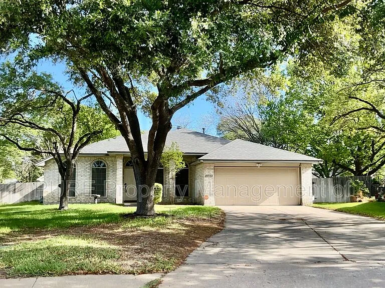 1604 Copperhead Cv — Photo 1