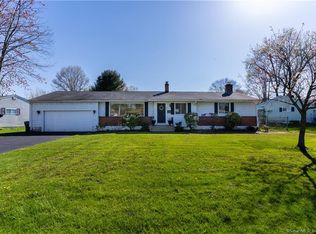 29 Thornton Dr, Newington, CT 06111