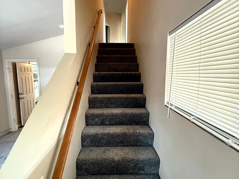2523 Kincaid St — Photo 4