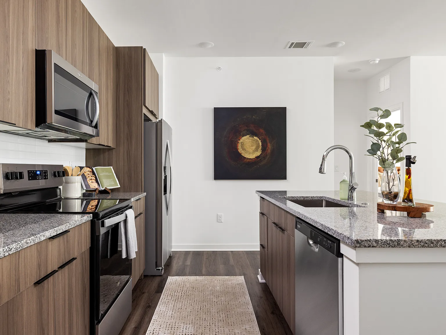 The Levi Luxury Apartments — Photo 3