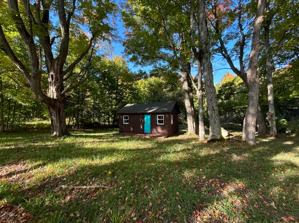 9784 Crouch Rd SE, Fife Lake, MI 49633