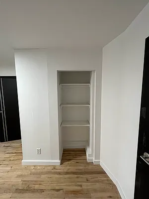 Rented by Hirsch Enterprises Incorporated | media 17