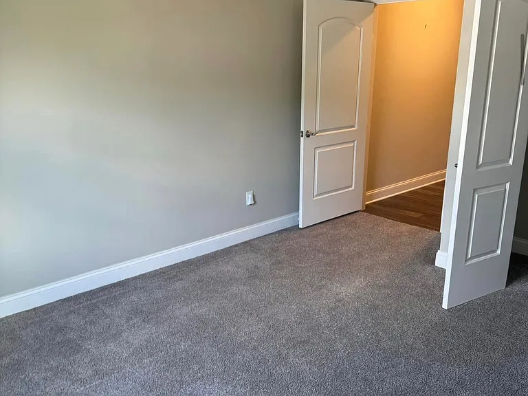 Contemporary Home Suites — Photo 17