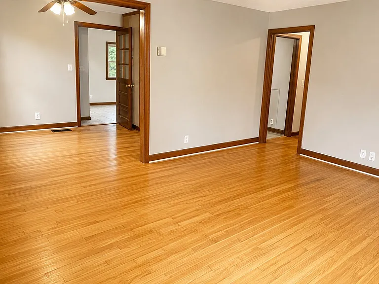 3330 Sharon Dr — Photo 11
