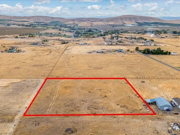 Nka Mieras Rd, Yakima, WA 98901