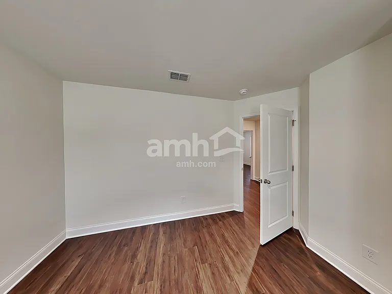 556 Summit View Ln — Photo 14