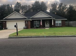 5683 Tucker Cir, Pace, FL 32571