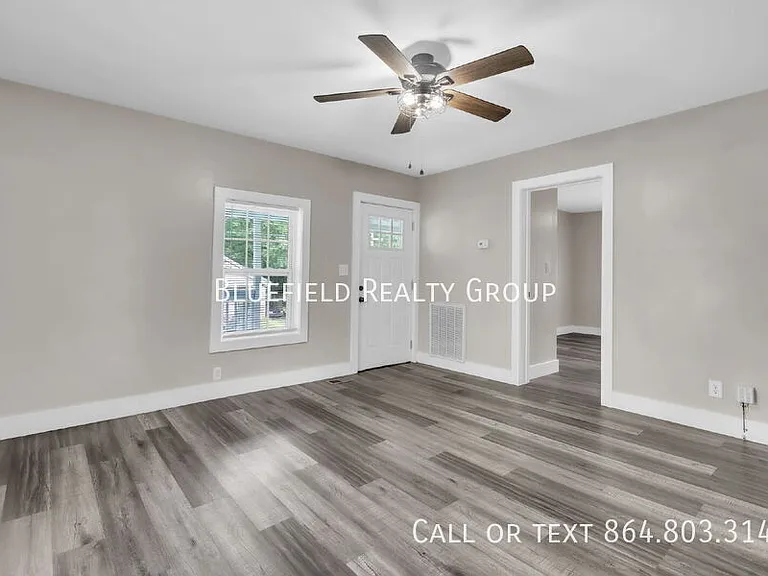 212 E Bearden St — Photo 7