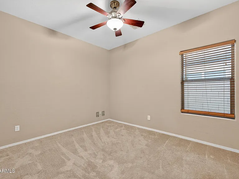 921 W Dana Dr — Photo 16