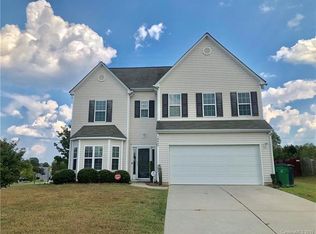 10623 Kempsford Dr, Charlotte, NC 28262