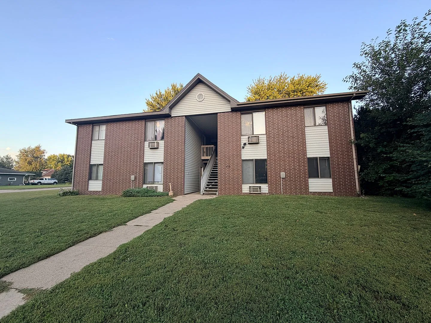 Holstein Property Group - 402-404 Mueller St — Photo 2