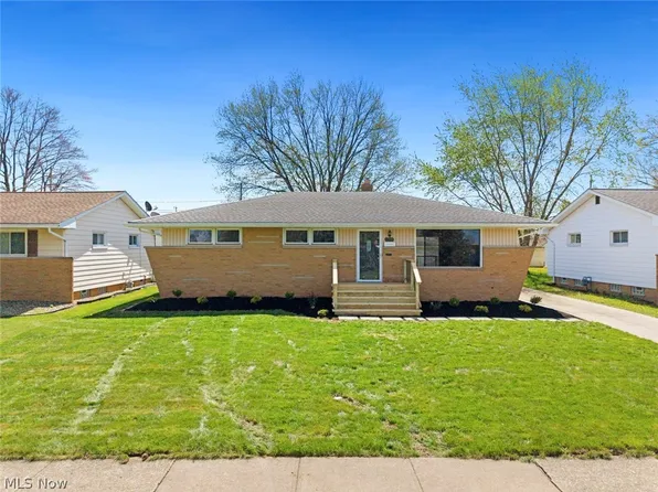 9635 Boundary Ln, Parma, OH 44130