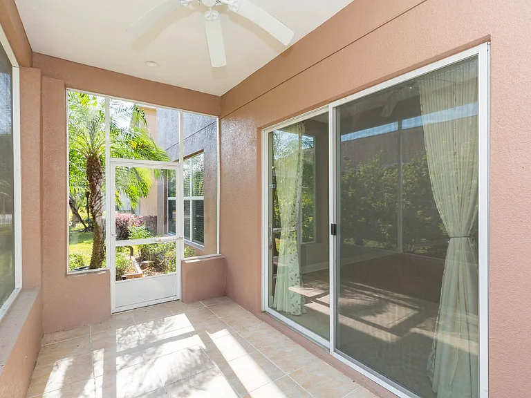 16084 Bella Woods Dr — Photo 35