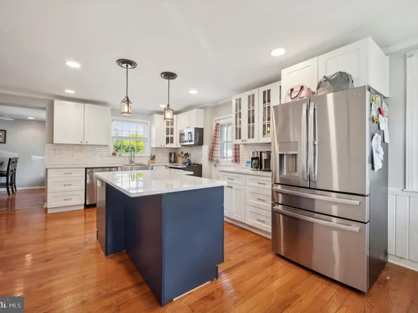 117 James Dr, Havertown, PA 19083