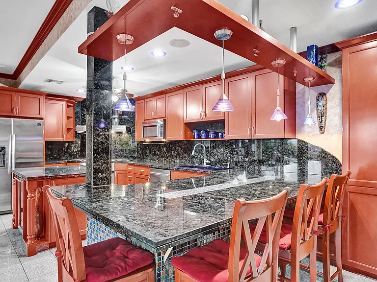600 Circle Dr — Photo 44