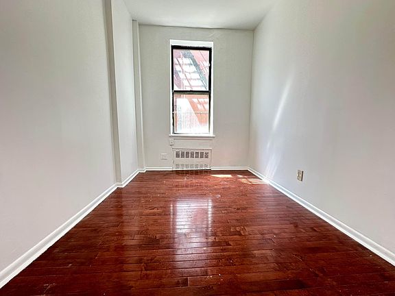 5th image of 12 W 107th St APT 3C