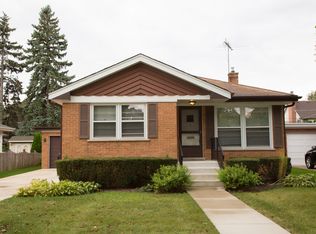 708 Sylviawood Ave, Park Ridge, IL 60068