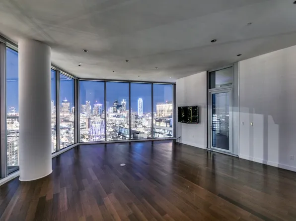 2900 McKinnon St APT 2800, Dallas, TX 75201