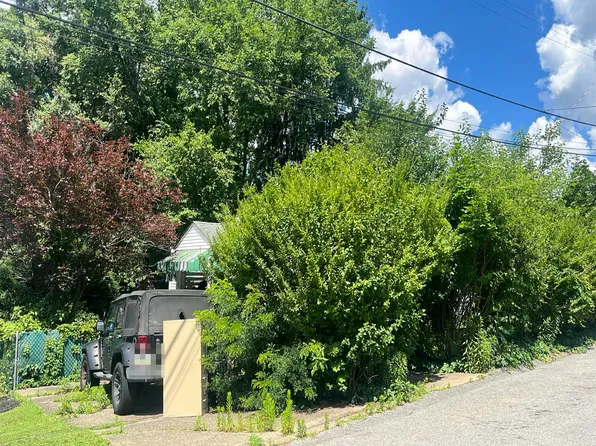 642 Ridge Ave, Carnegie, PA 15106