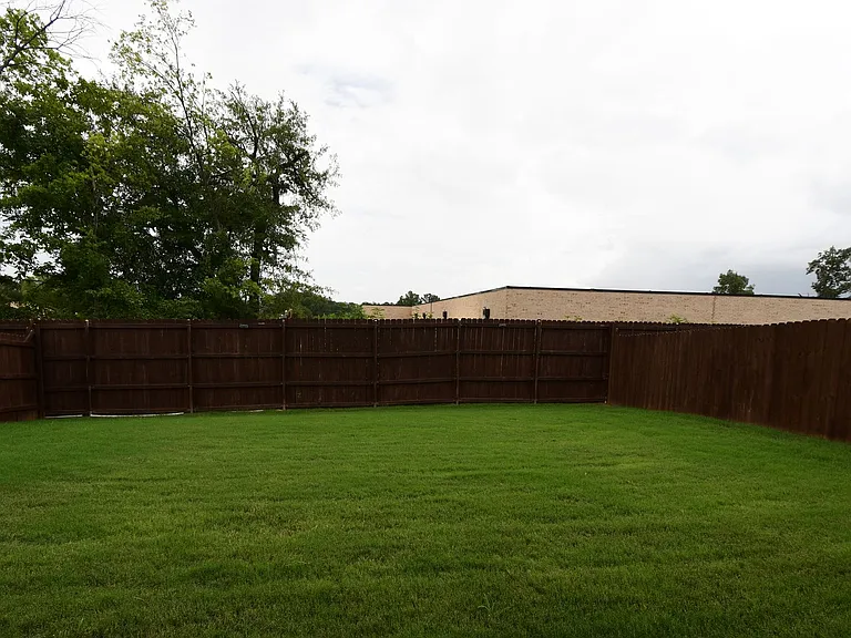 6067 Hamilton Meadows Way — Photo 30