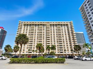 1833 S Ocean Dr APT 1809, Hallandale Beach, FL 33009