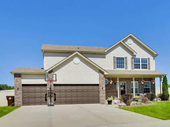 502 Fighting Irish Cir, Manteno, IL 60950